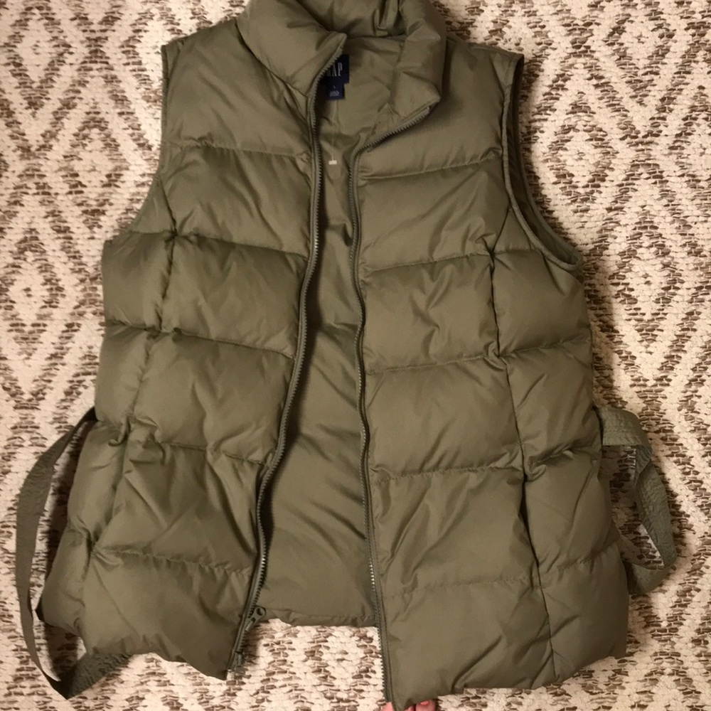 Brand New Gap Vest